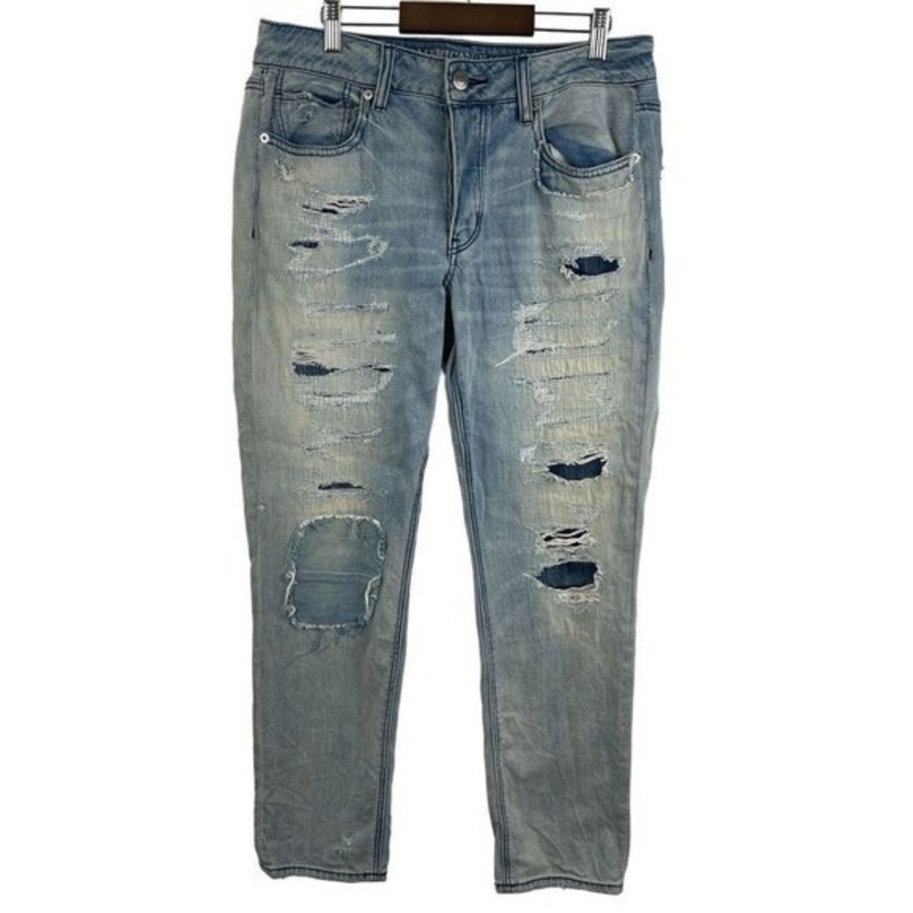 American Eagle Tomgirl Jeans Womens 8 Blue Button Fly Distressed Patched Denim‎